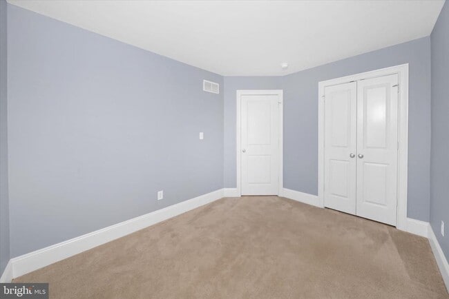 Building Photo - 519 Wheelmen St