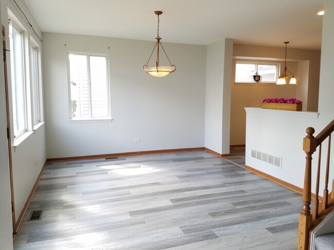 Building Photo - 3104 Nantucket Dr