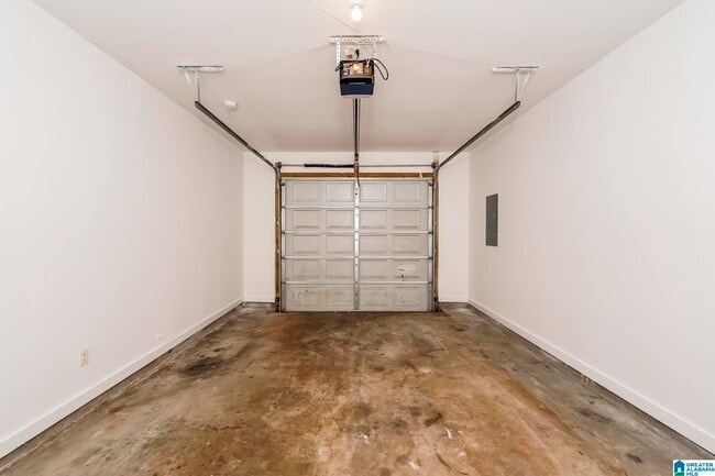 Building Photo - 3028 Rosewalk Dr