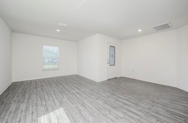 Building Photo - 5236 Imagination Dr