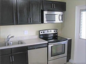 Building Photo - 2940 N Course Dr