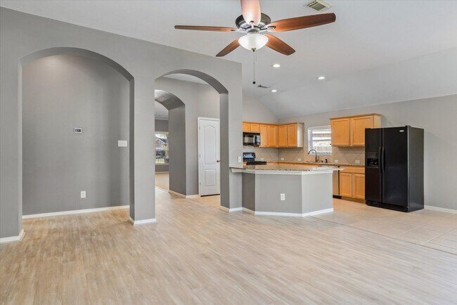 Building Photo - 402 Abbey Ln