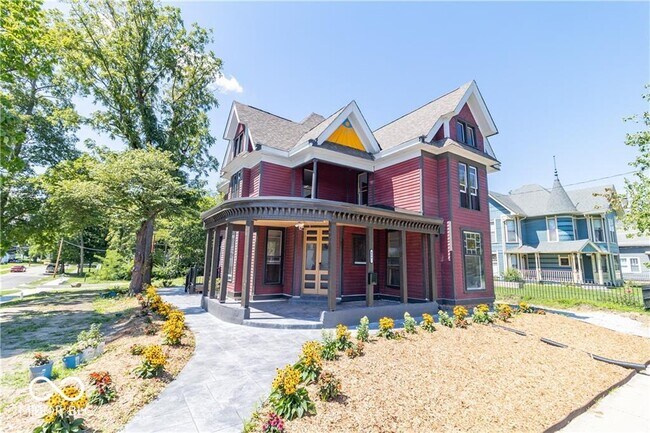 Building Photo - 404 N State St