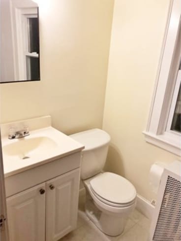 Building Photo - 175 Putnam St