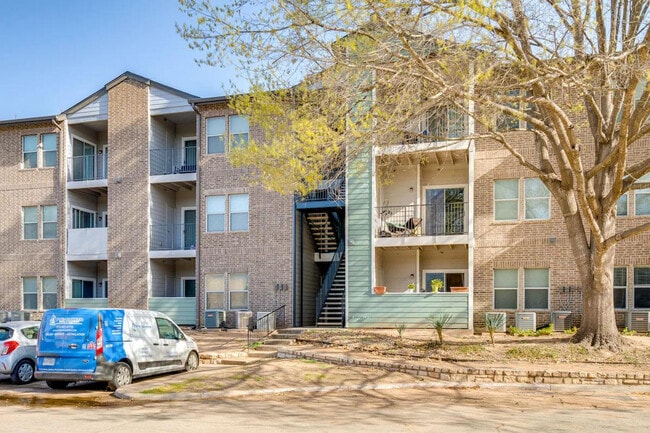 Building Photo - 12166 Metric Blvd