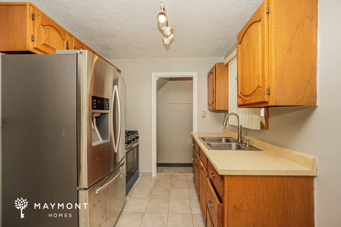 Building Photo - 16315 Westview Ave