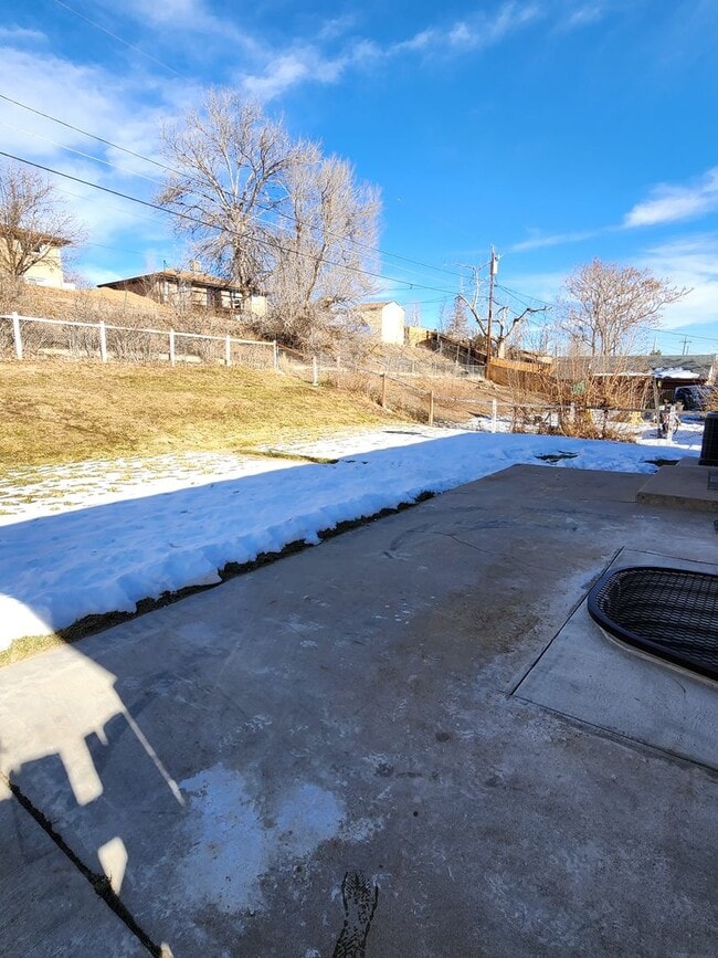 Building Photo - Great home in very desired area!