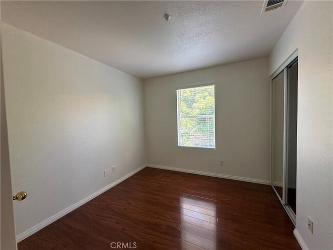 Building Photo - 1416 E Boone Way