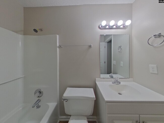 Building Photo - 108 Quinton Ln