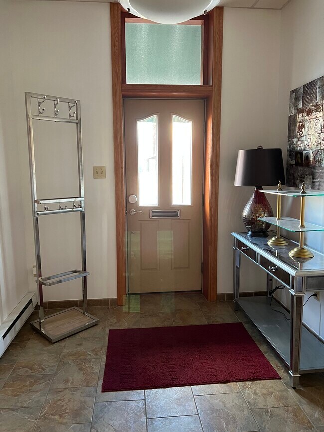 Entryway - 59 E 8th St