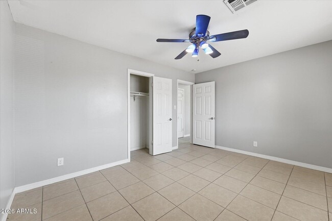 Building Photo - 1202 N 49th Pl