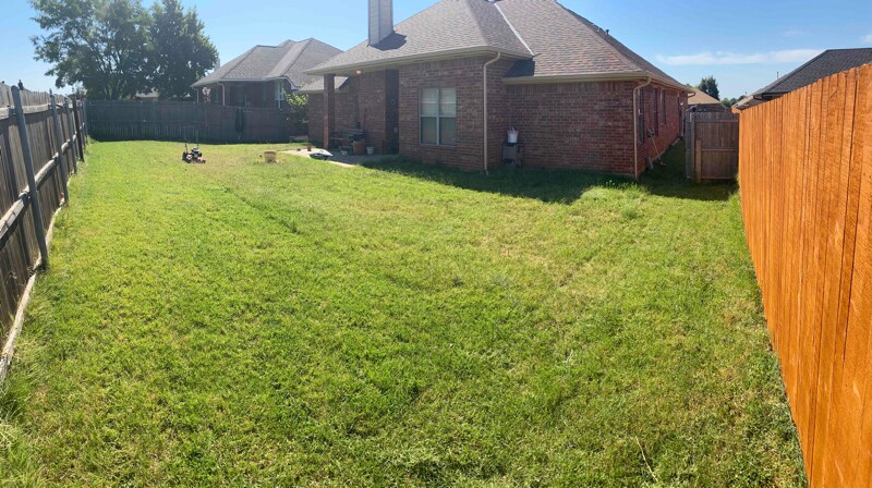 Building Photo - 2705 SE 92nd Cir