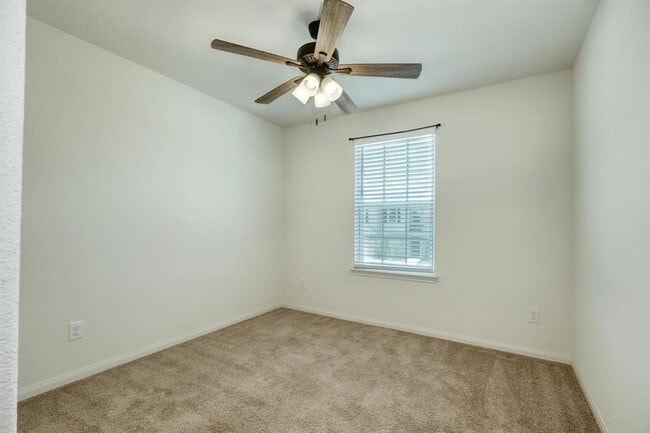 Building Photo - 5033 Cressler Ln