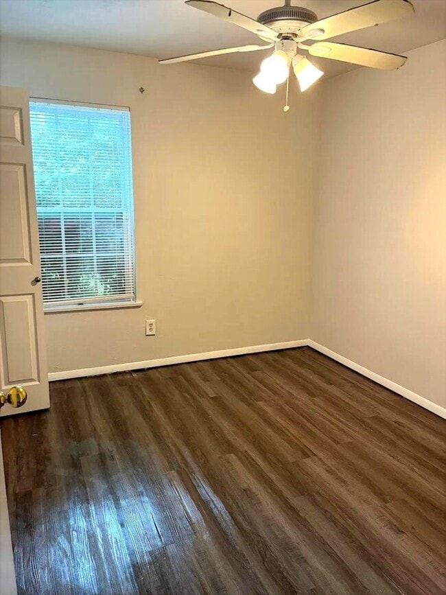 Building Photo - 5826 Eunice Ct