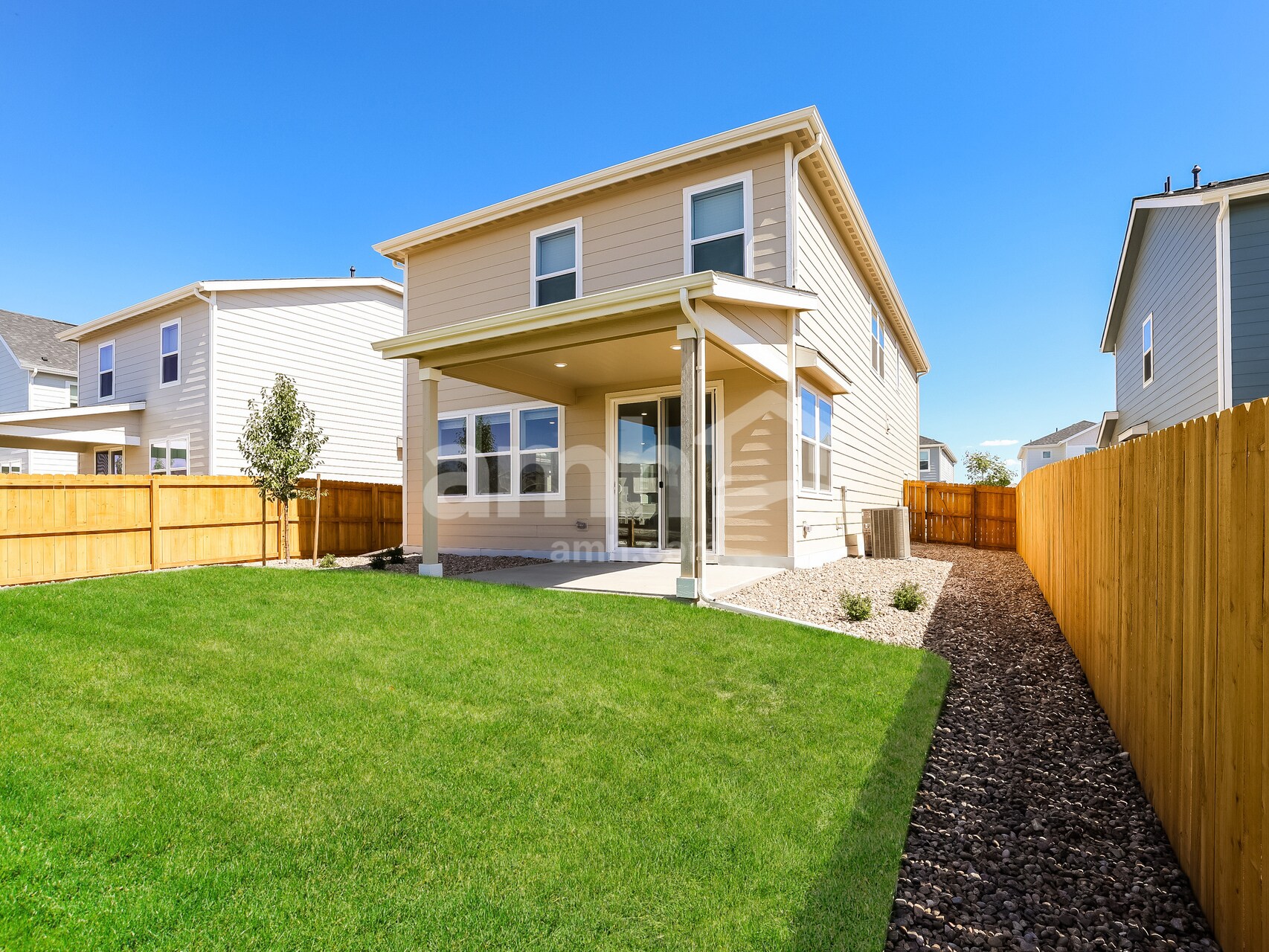 Building Photo - 10061 Potomac St