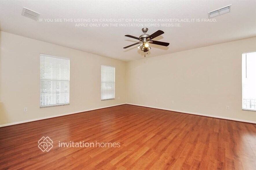 Building Photo - 5901 Grand Loneoak Ln