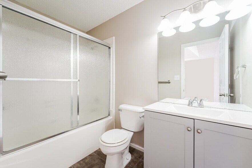 Building Photo - 15826 Lawyers Rd