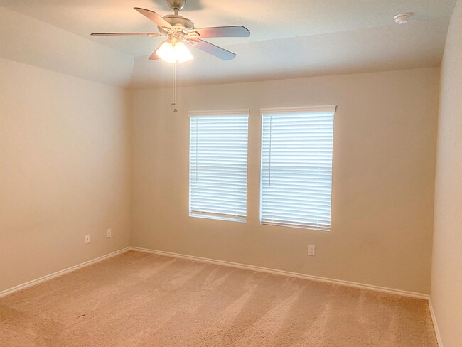 Building Photo - 507 Agave Flats Dr