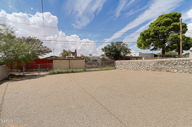 Building Photo - 3511 Murray Pl