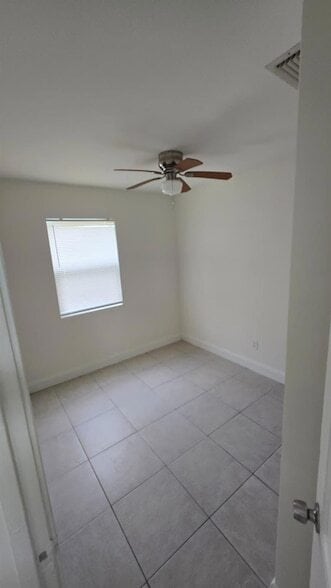 Building Photo - 632 W 2nd St