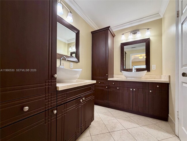 Building Photo - 15021 SW 141st Ln