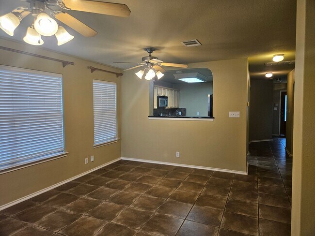 Building Photo - Garden Home in Gated Community