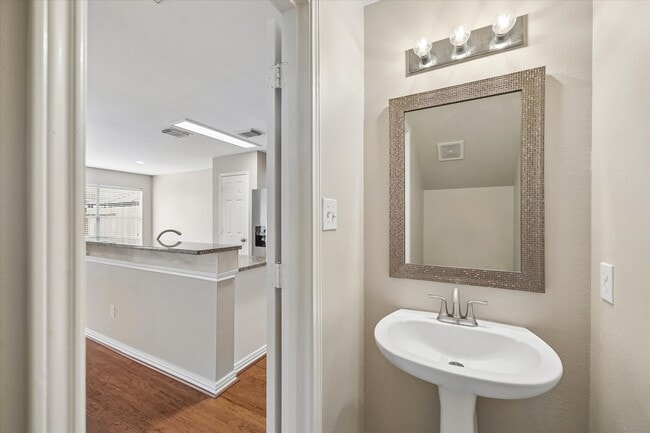 Building Photo - 39 Butterfly Branch Pl