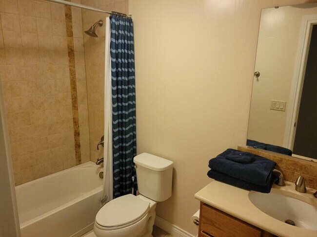 Building Photo - 6980 Wildridge Rd