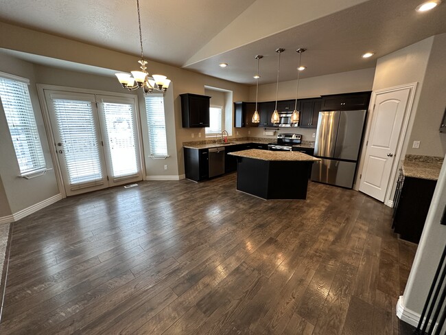 Building Photo - Wyatt Earp Ave - Single Family HOme