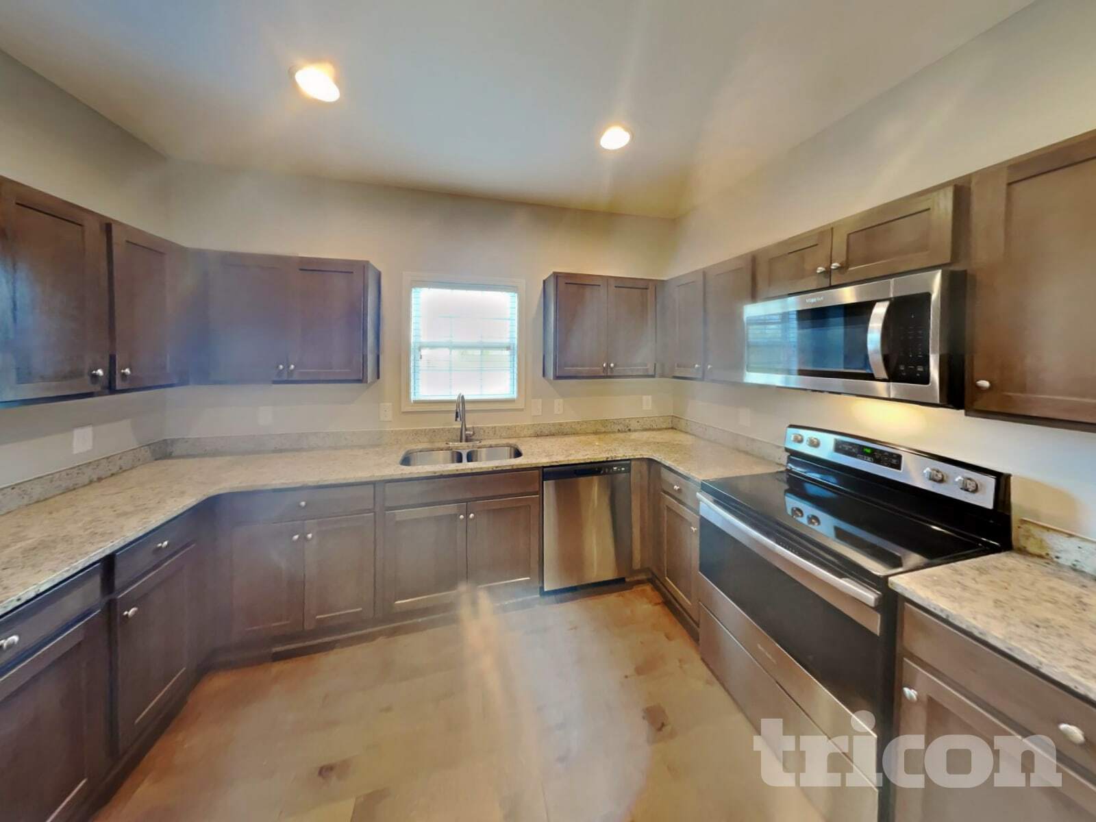 Building Photo - 938 Beverly Ct