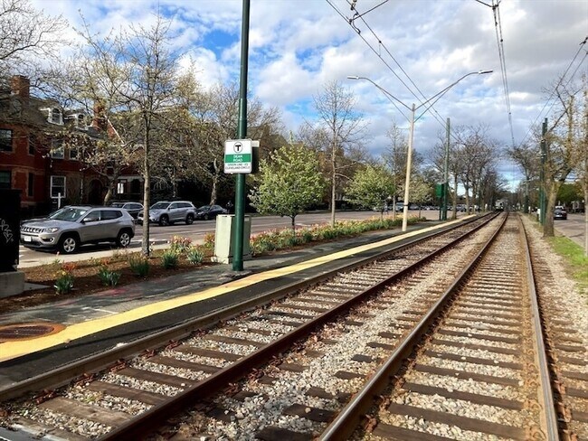 Building Photo - 36 Beaconsfield Rd