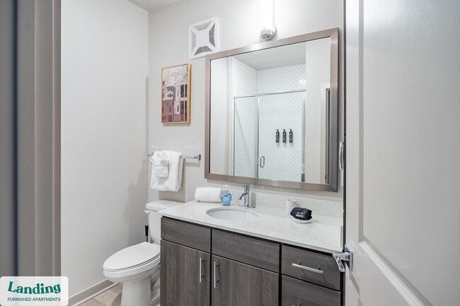 Building Photo - 1559 W 9 Mile Rd