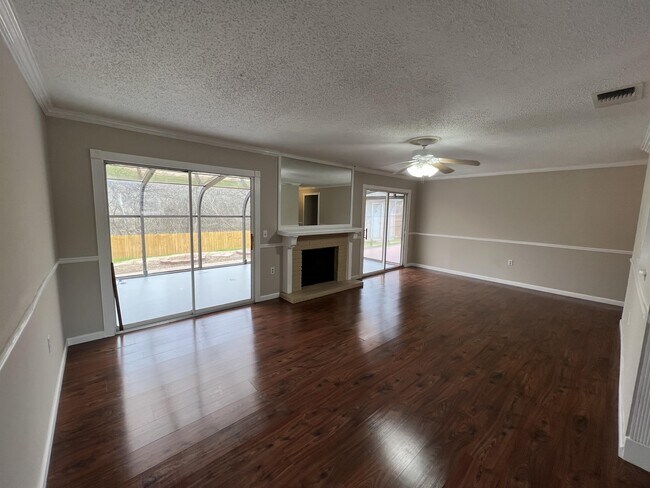 Building Photo - 116 Meadow Lark