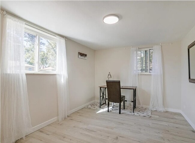 Building Photo - 2090 S Wolff St