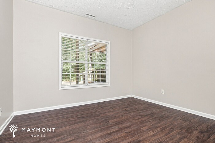 Building Photo - 509 Judith Court.