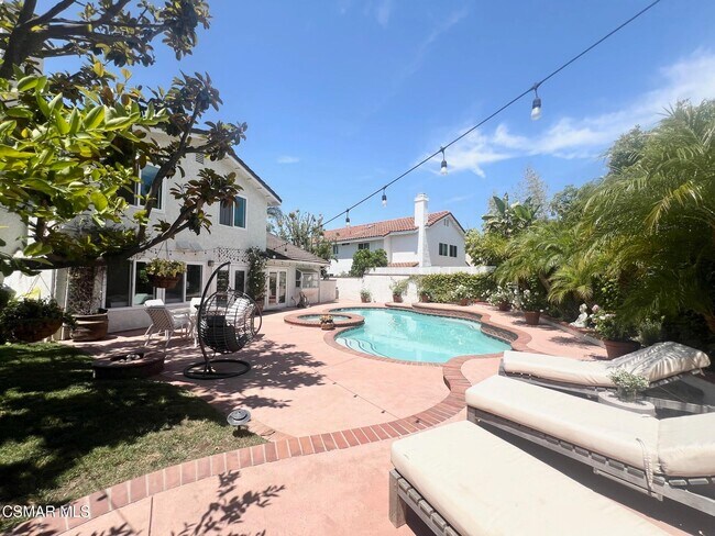 Building Photo - 3328 Casino Dr