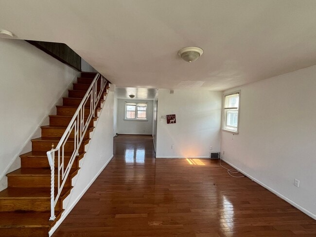 Building Photo - 1851 Strahle St