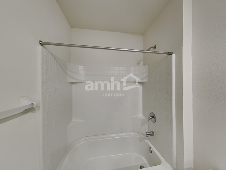 Building Photo - 10925 Carlton Fields Dr