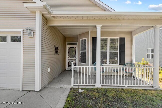 Building Photo - 124 Azalea Dr