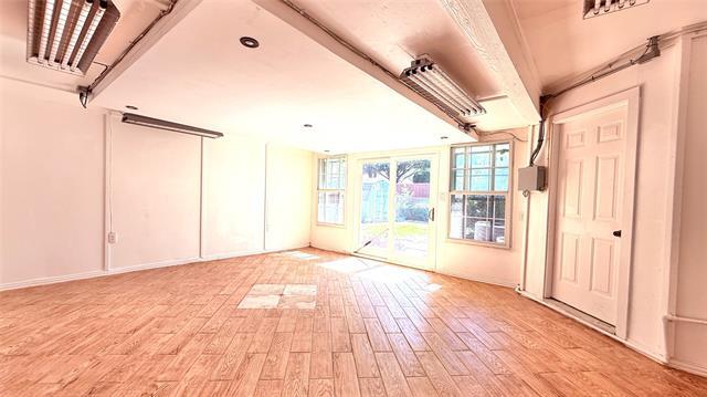 Building Photo - 4020 Mcclary Dr