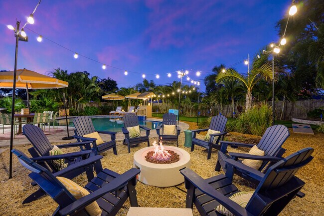 Building Photo - 10861 62nd Ave N