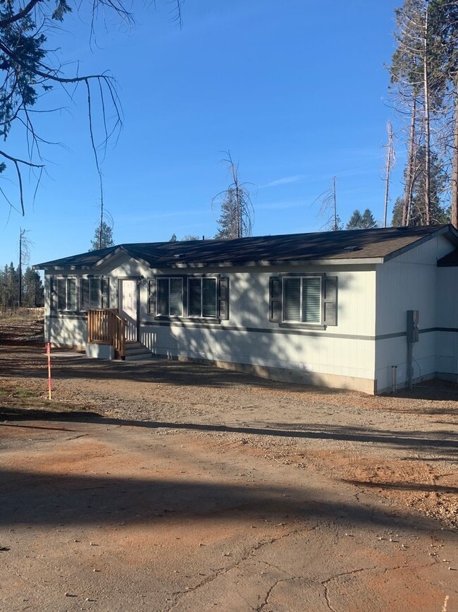 Building Photo - Magalia Home for rent, 3bed 2bath, enclose...