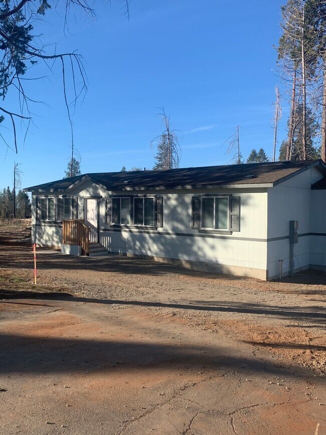 Primary Photo - Magalia Home for rent, 3bed 2bath, enclose...