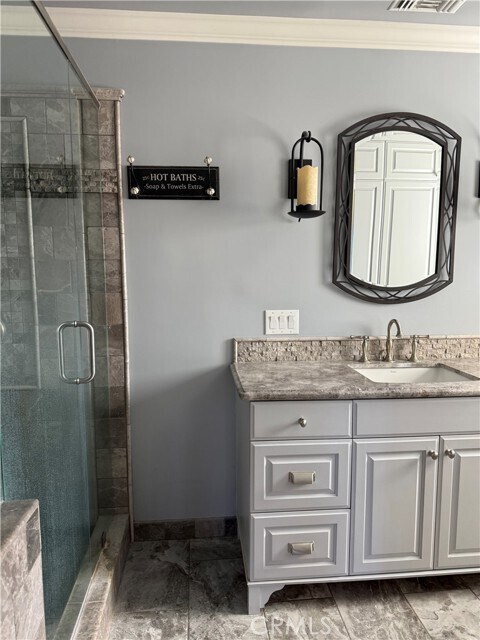 Building Photo - 2719 Mayflower Ave