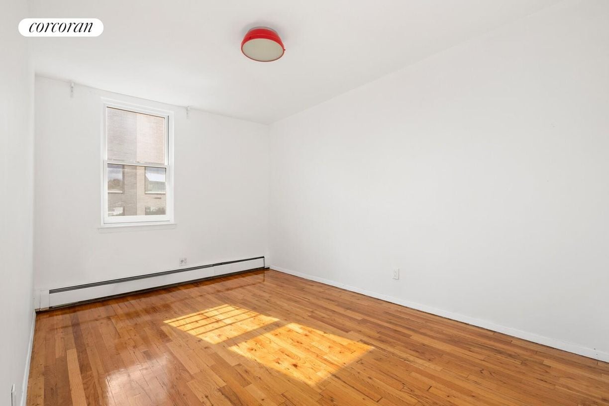 Building Photo - 42 Carroll St