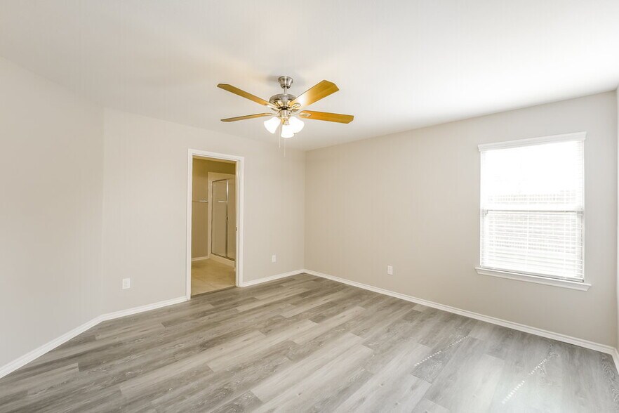 Building Photo - 1108 Mercury Dr