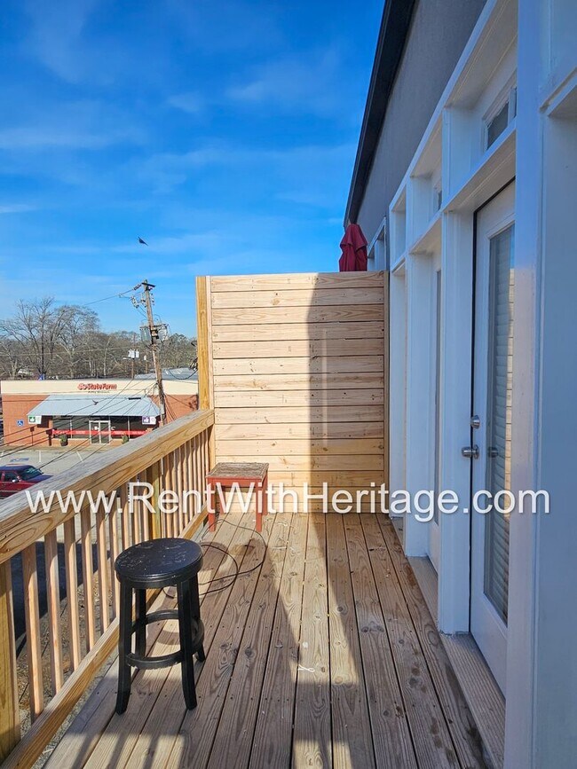 Building Photo - WOW!!.....GORGEOUS LOFT APARTMENT!!!!....DOWNTOWN VILLA RICA