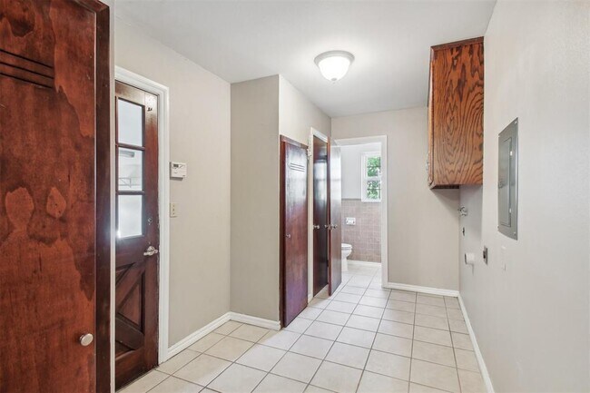 Building Photo - 309 Sherri Ln