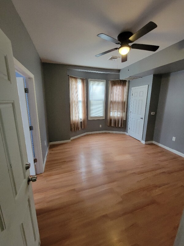 Building Photo - 281 Littleton Ave