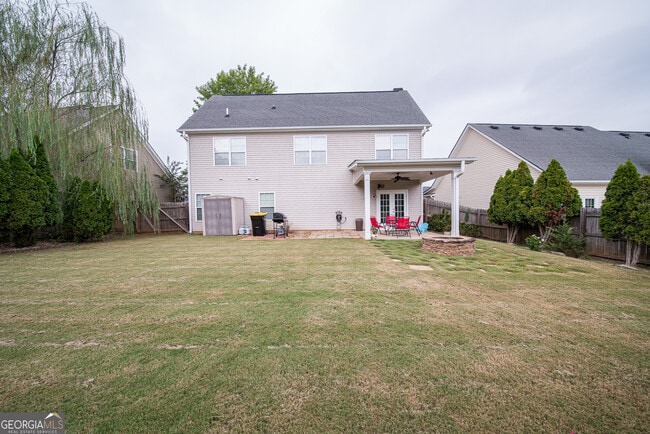 Building Photo - 334 Stillwood Dr